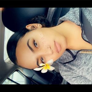 Meet your Posher, Marisol